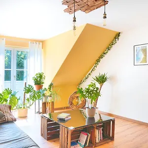 Bavaria - Zentral Mit Stellplatz, Küche&netflix Apartment